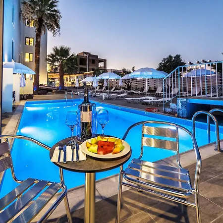 Pollis Hotel Hersonissos (Crete)