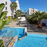 Pollis Hotel