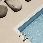 Pollis Hotel