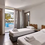 Pollis Hotel
