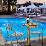 Hotel Pollis 4*