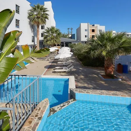 Pollis Hotel