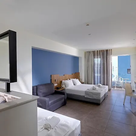 Otel Pollis