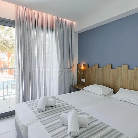 Pollis Hotel