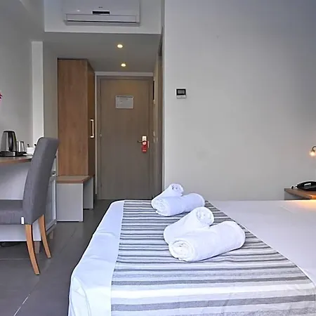 Pollis 4* Hersonissos (Crete)