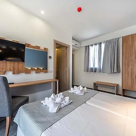 Pollis Hotel Hersonissos (Crete)