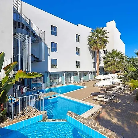 Hotel Pollis 4*
