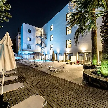 Pollis Херсонісос