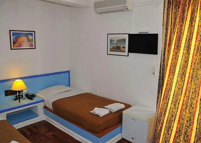 Pollis Hotel Hersonissos (Crete)