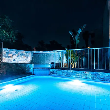 Pollis Hotel 4*